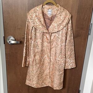 🥂 Yoana Baraschi Vintage Champagne & Rose Gold Brocade Jacket – Size 4 🥂